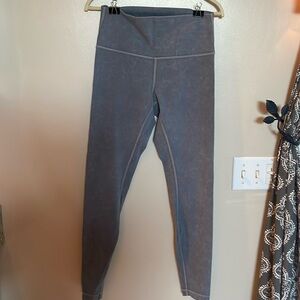 Lulu Lemon 28 inch leggings